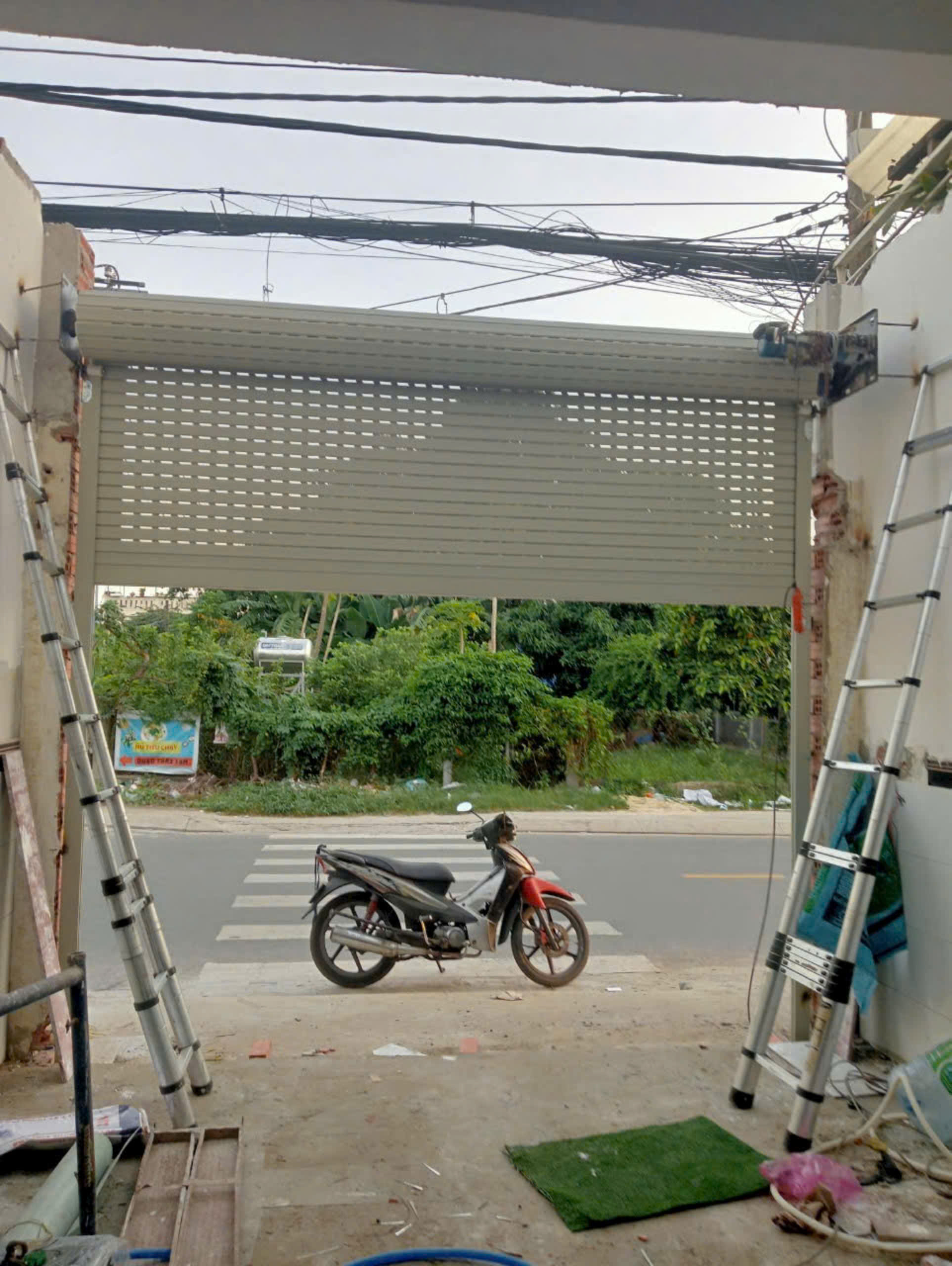 cửa cuốn đức khe thoáng