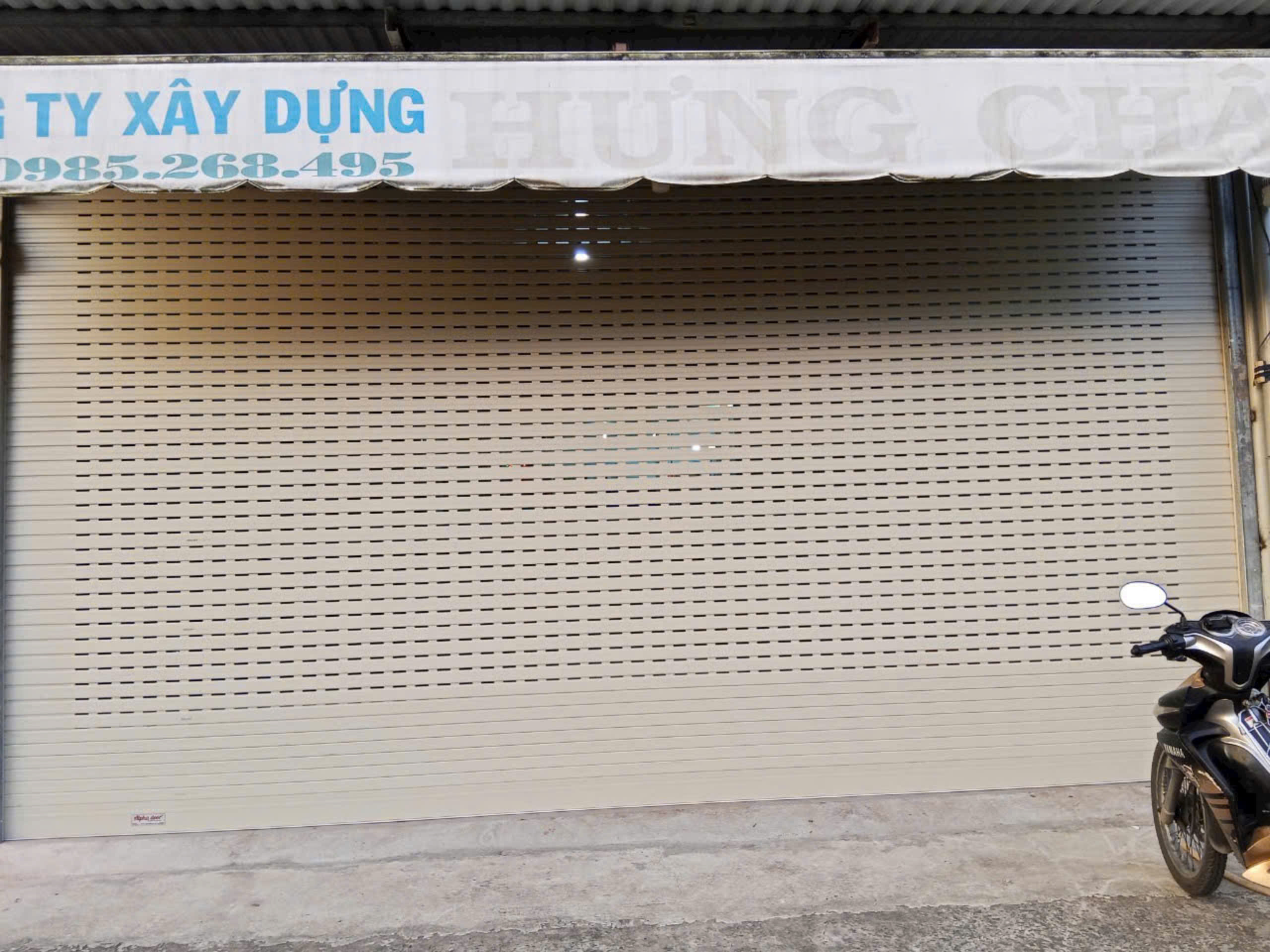 cửa cuốn đức khe thoáng A800 