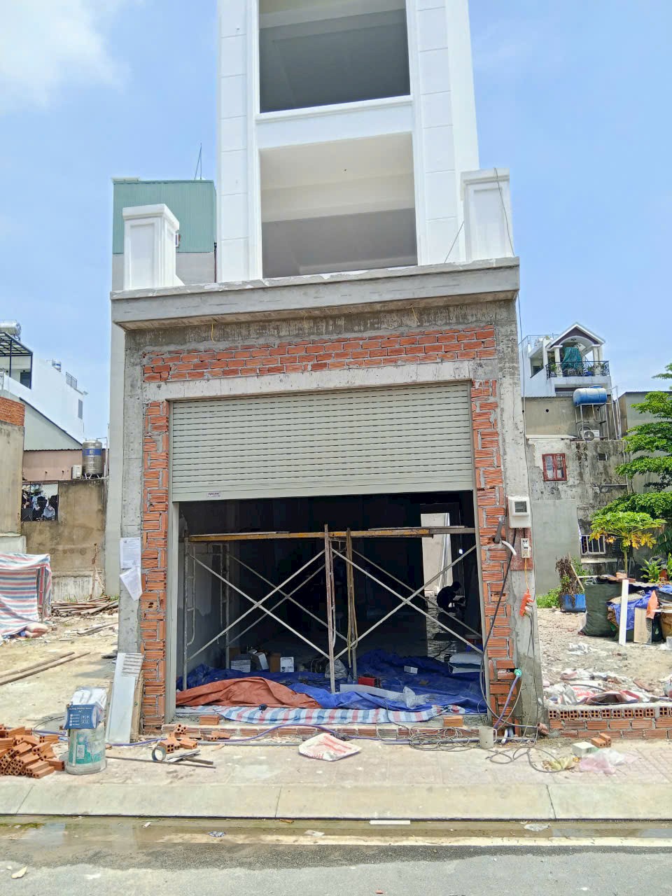 cửa cuốn alpha door A608