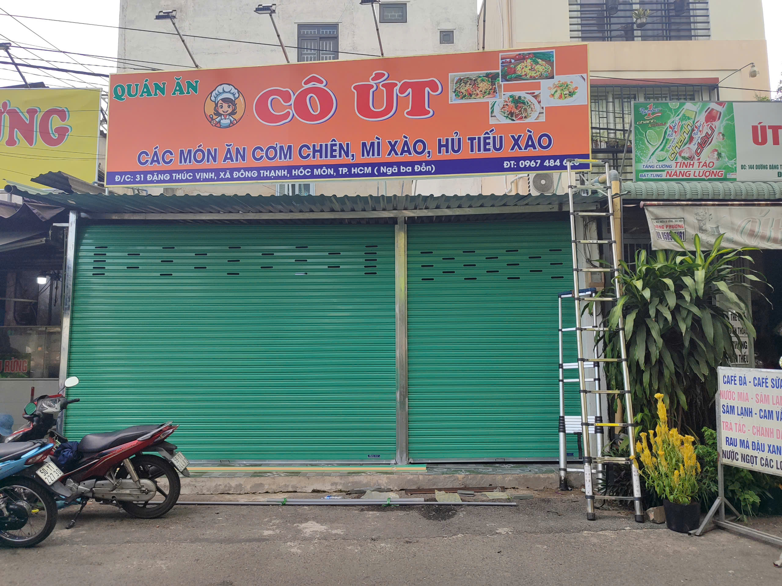 cửa cuốn kéo tay đài loan