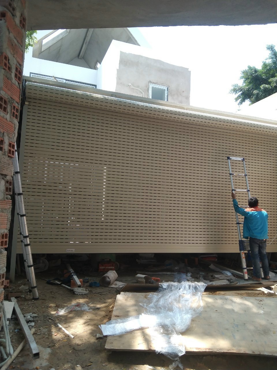 thi công cửa cuốn nghi xuân