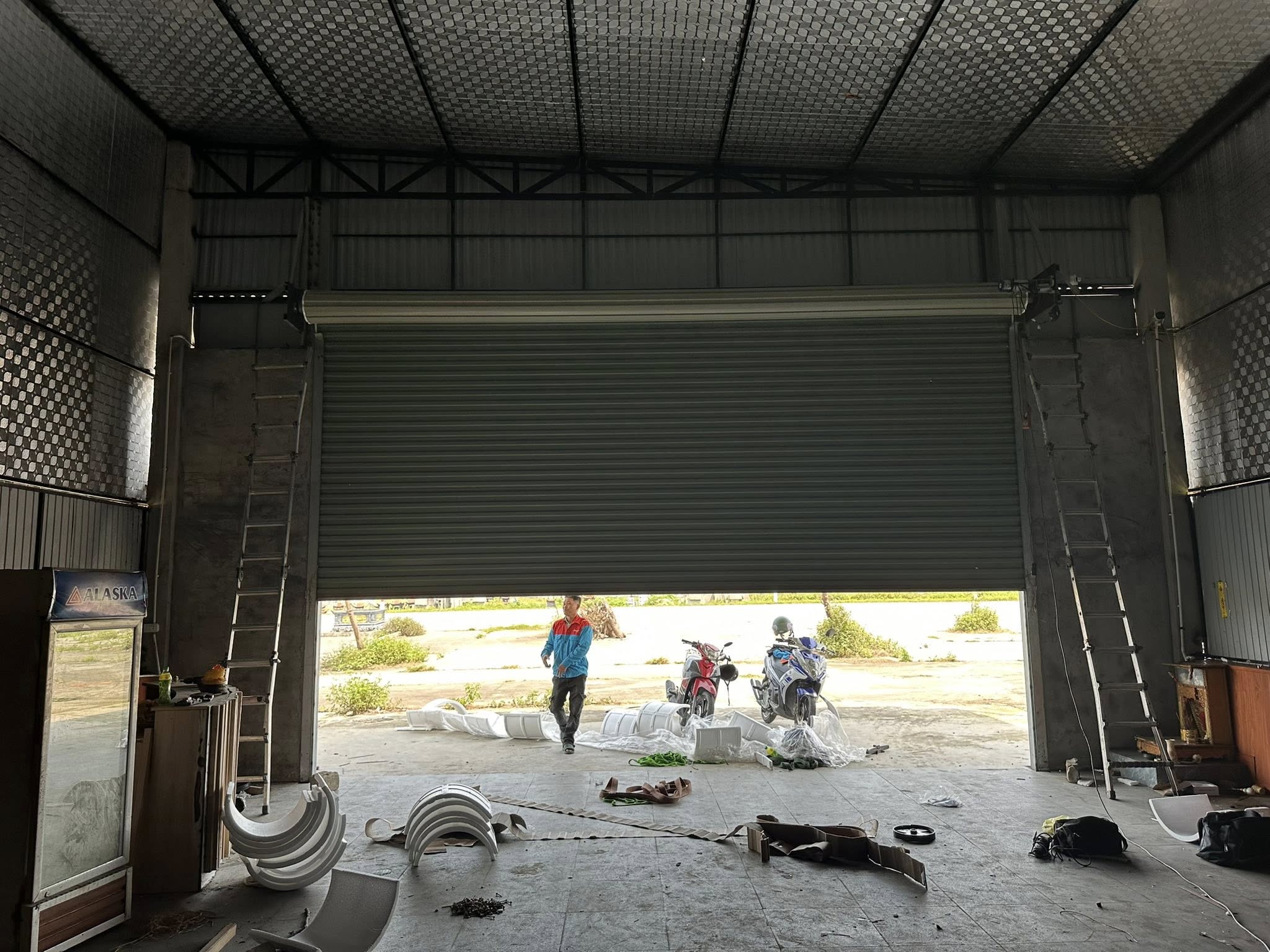 cửa cuốn tấm liền tại nghi xuân