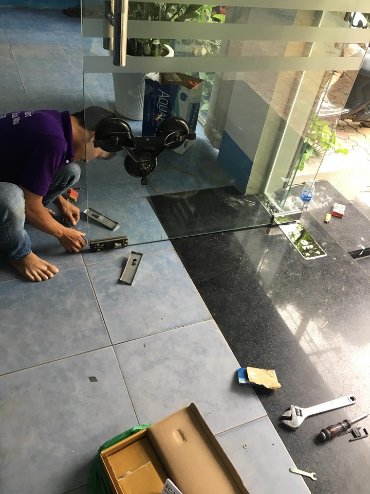 báo giá sửa cửa kính tại long xuyên sửa cửa kính giá rẻ tại long xuyên