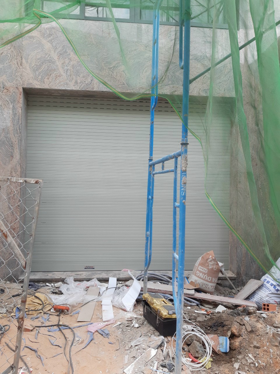 Thi Công Và Sửa Cửa Cuốn Tại Khu Dân Cư K300, Tân Bình