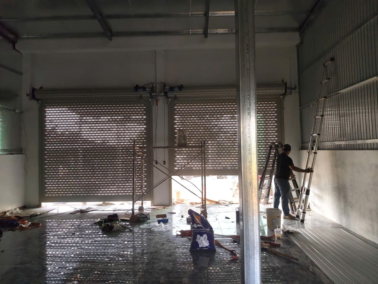 Báo Giá Lắp Cửa Cuốn Tháng 5-2026 Mới Nhất Tại TP.HCM