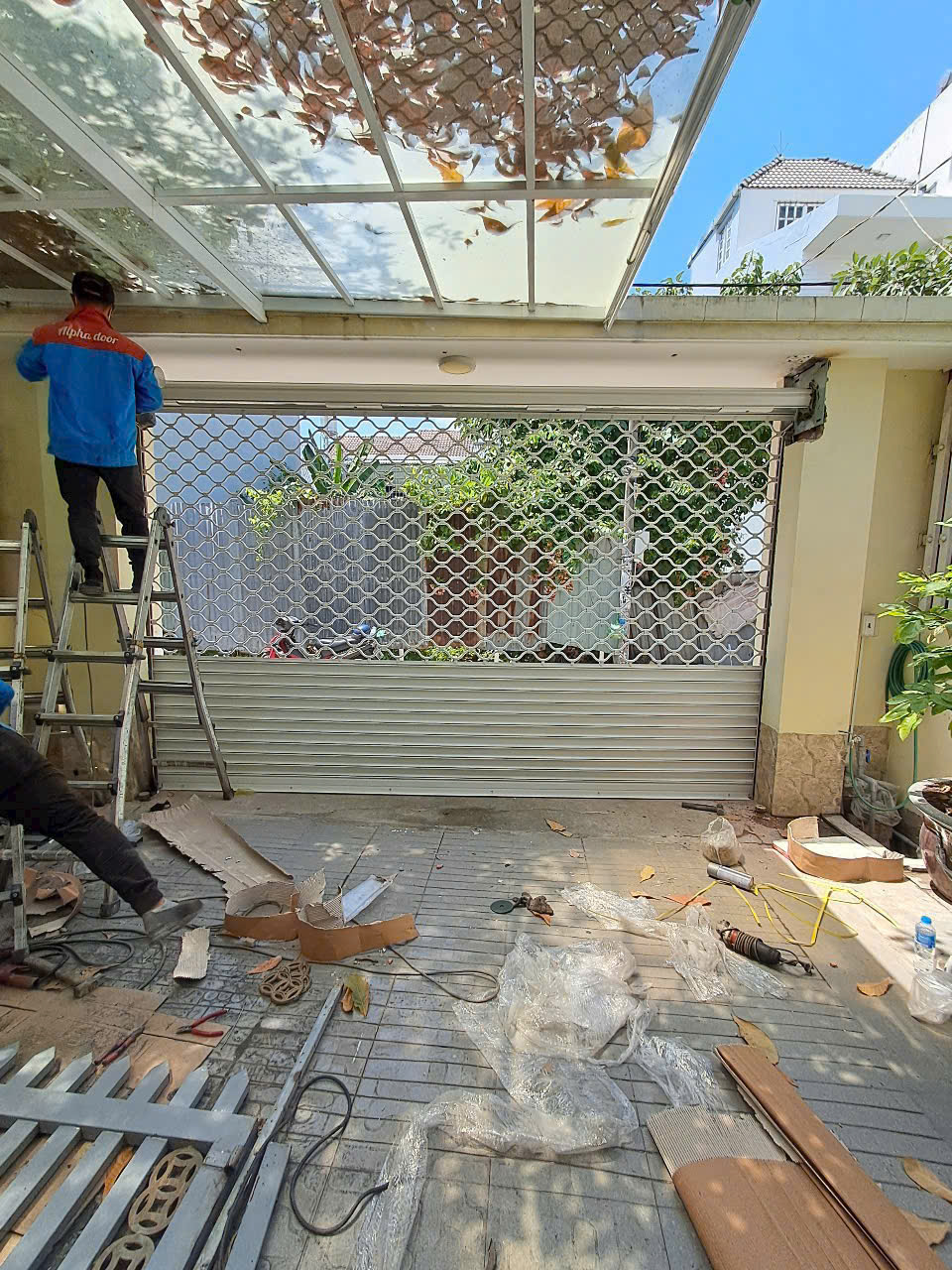 Lắp Đặt Cửa Cuốn Tại Bến Tre Giá Từ 550.000đ/m² Thi Công Uy Tín