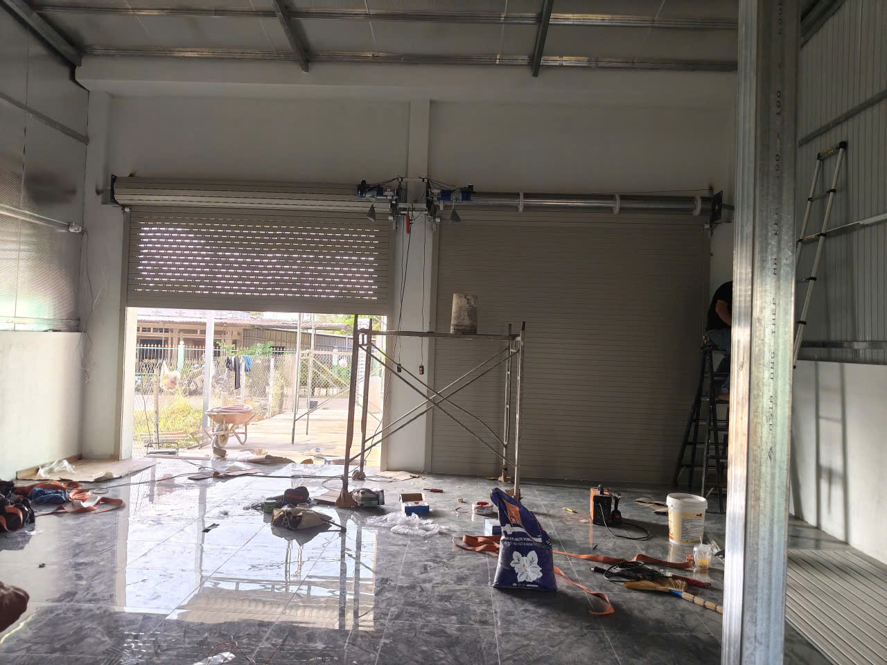 Lắp Đặt Cửa Cuốn Tại Đường Lê Văn Khương TPHCM Uy Tín, Giá Tốt